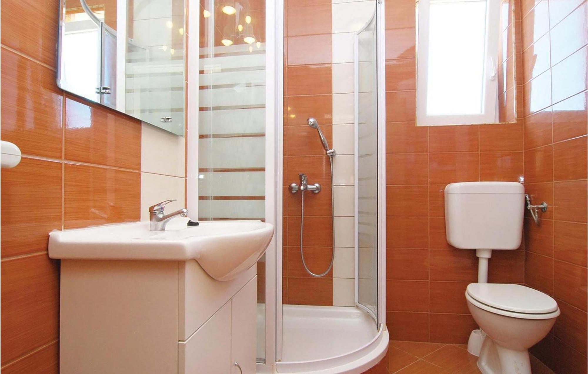 2 Bedroom Nice Apartment In วีร์ ภายนอก รูปภาพ